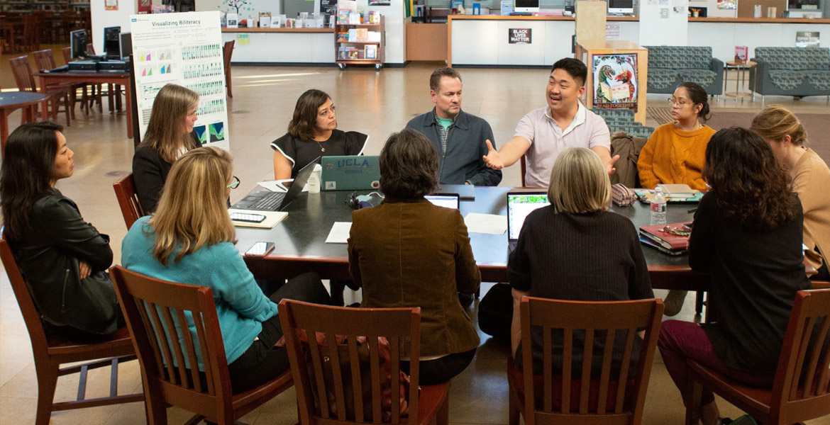 curriculum literate teacher candidates